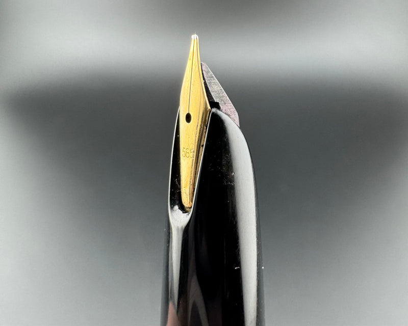 Montblanc No. 32 Black Resin Fountain Pen 14K Gold Extra-Fine Nib