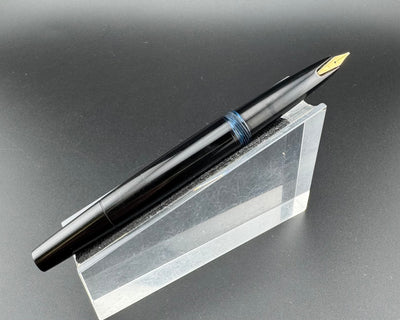 Montblanc No. 32 Black Resin Fountain Pen 14K Gold Extra-Fine Nib