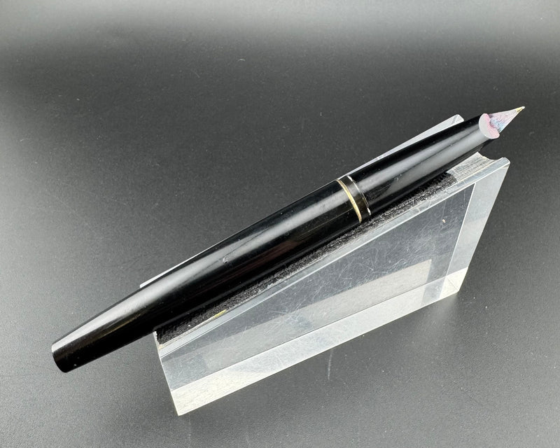 Montblanc No. 320P Black Resin Fountain Pen 14K Gold Fine Nib