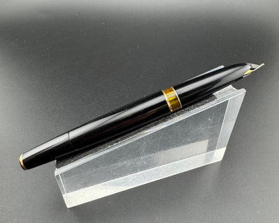 Montblanc Meisterstück No. 12 Fountain Pen 18K Gold Fine Nib Serviced
