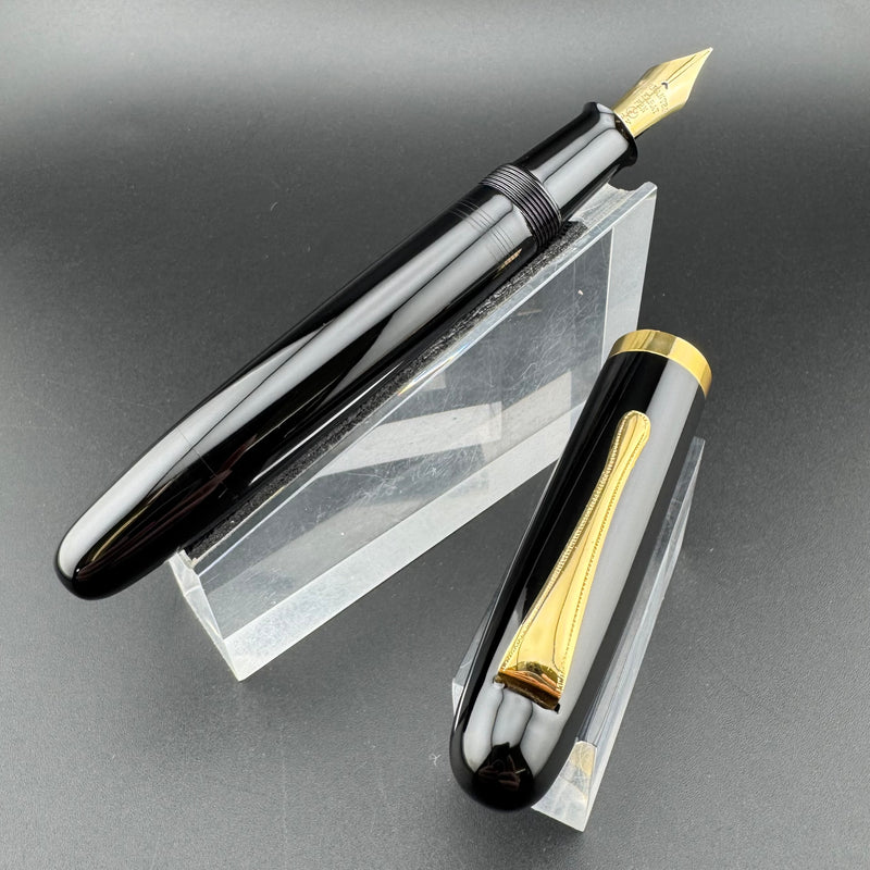 Ban-Ei Urushi Ebonite Eyedropper Fountain Pen 14K Gold Extra-Fine G.K. Nib