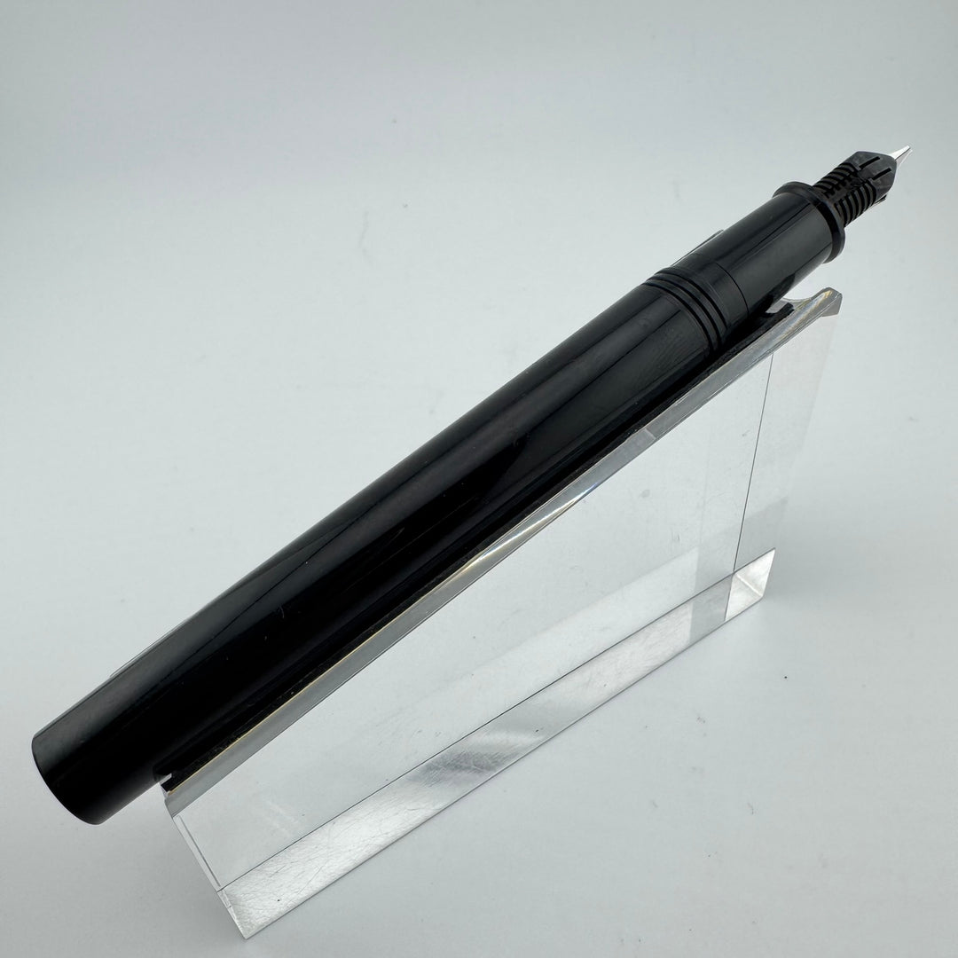 Sheaffer Black Resin Fountain Pen Stainless Steel Fine Italic Nib