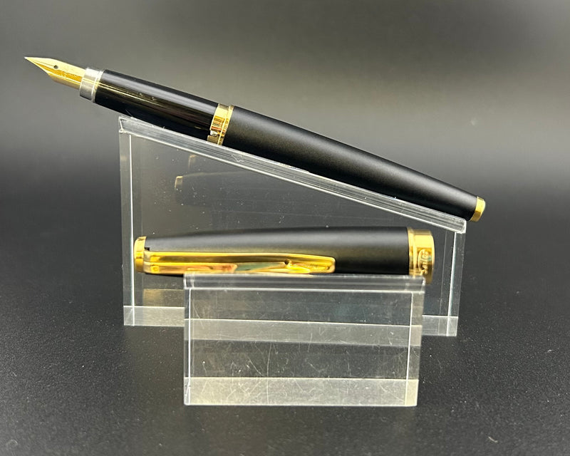 Sailor Anodized Aluminum 1968 Fountain Pen 18K Gold, Fine Nib w/ Box