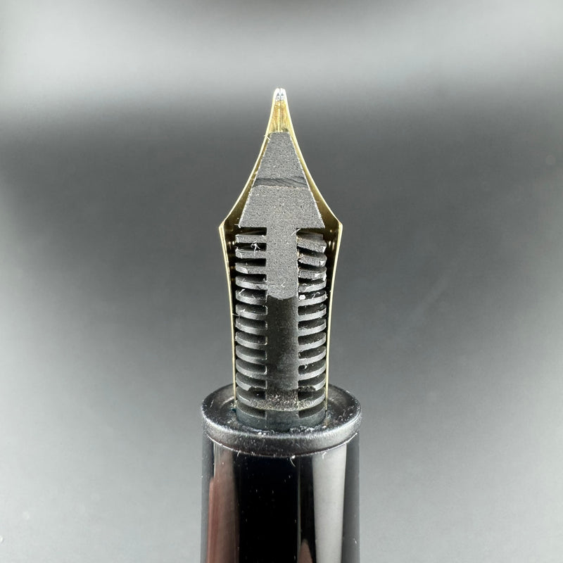 Montblanc Meisterstück No. 146 Fountain Pen 14K Gold Fine Nib Serviced Warranty