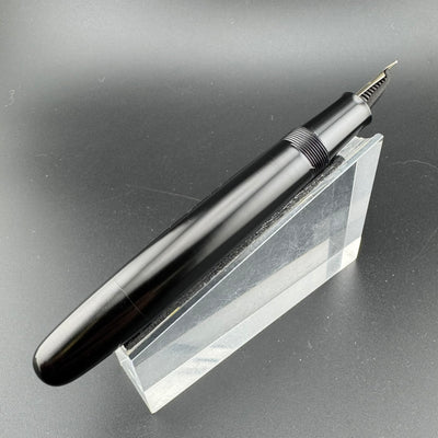 Danitrio Ban-Ei Urushi Eyedropper Fountain Pen 14K Gold Kabutogi Fine Nib