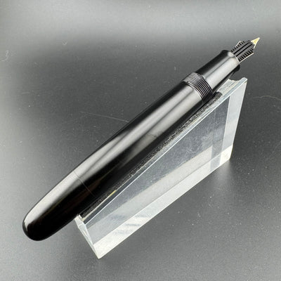 Danitrio Ban-Ei Urushi Eyedropper Fountain Pen 14K Gold Kabutogi Fine Nib