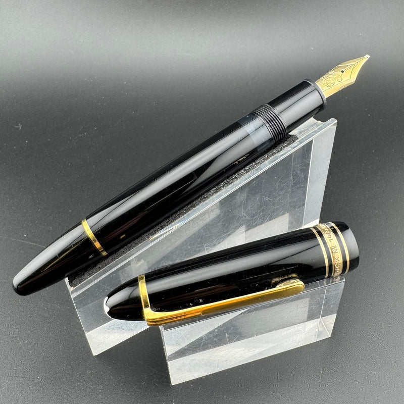 Montblanc Meisterstück No. 146 Fountain Pen 14C Gold OB Nib Serviced Warranty