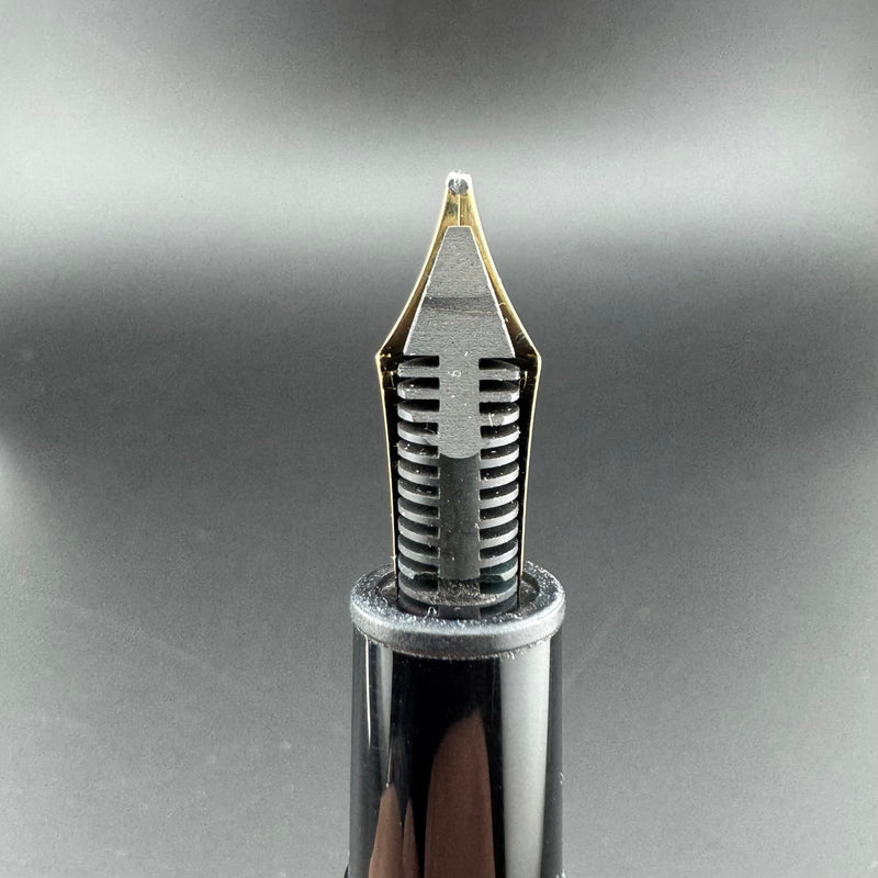 Montblanc Meisterstück No. 146 Fountain Pen 14C Gold OB Nib Serviced Warranty