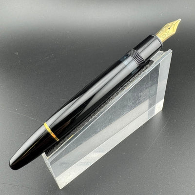 Montblanc Meisterstück No. 146 Fountain Pen 14C Gold OB Nib Serviced Warranty