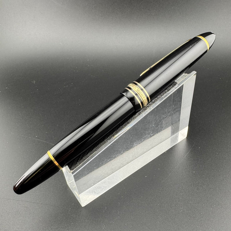 Montblanc Meisterstück No. 146 Fountain Pen 14C Gold OB Nib Serviced Warranty
