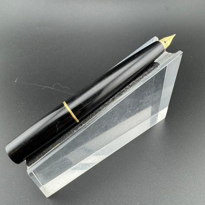 Sailor Pocket Fountain Pen 18K Gold Fine Nib Dec 1964