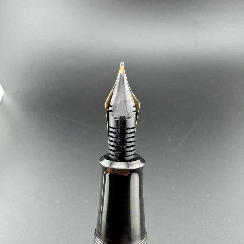 Yugo Black Ebonite Eyedropper Fountain Pen 14K Gold G.K. 40 Fine Nib