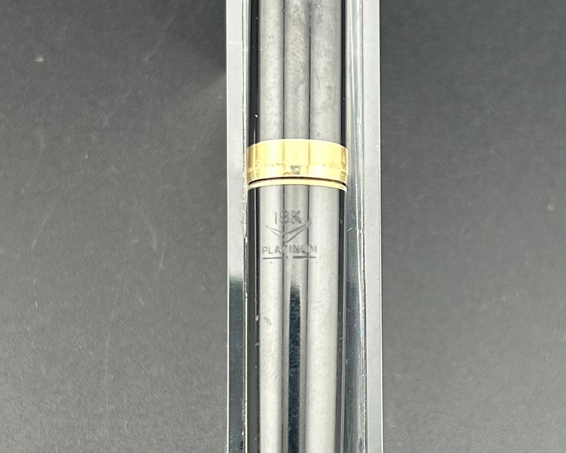 Platinum Black and Gold Fountain Pen, 18K Gold, Fine nib