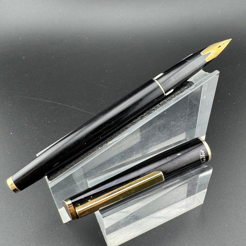 Sailor Jubilee Fountain Pen 14K Gold Extra-Fine Nib