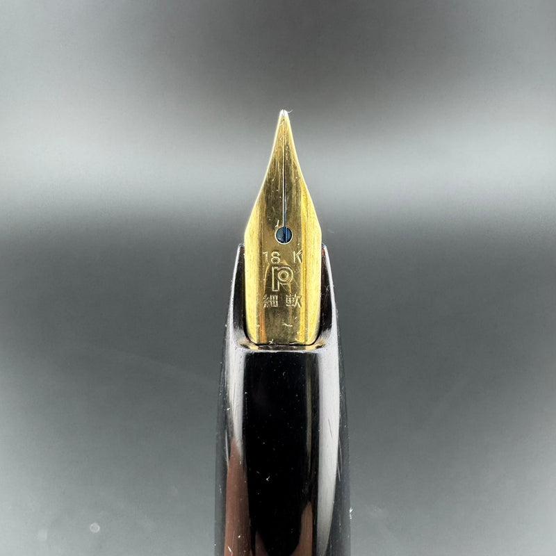 Platinum 18K Silver & Black Fountain Pen 18K Gold Soft Fine Nib