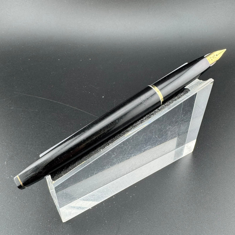 Platinum 18K Silver & Black Fountain Pen 18K Gold Soft Fine Nib