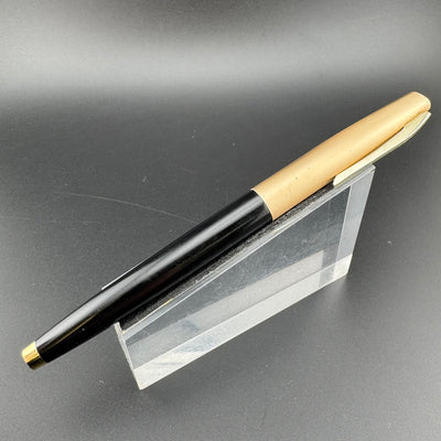 Kumiai Black & Gold Resin Fountain Pen 14K Gold Extra-Fine Nib