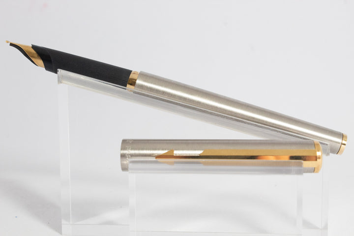 Parker 95 Flighter Stainless Steel Fountain Pen Steel M nib