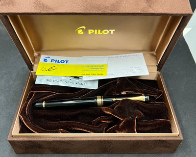 Pilot Custom 845 Urushi Fountain Pen 18K M Nib